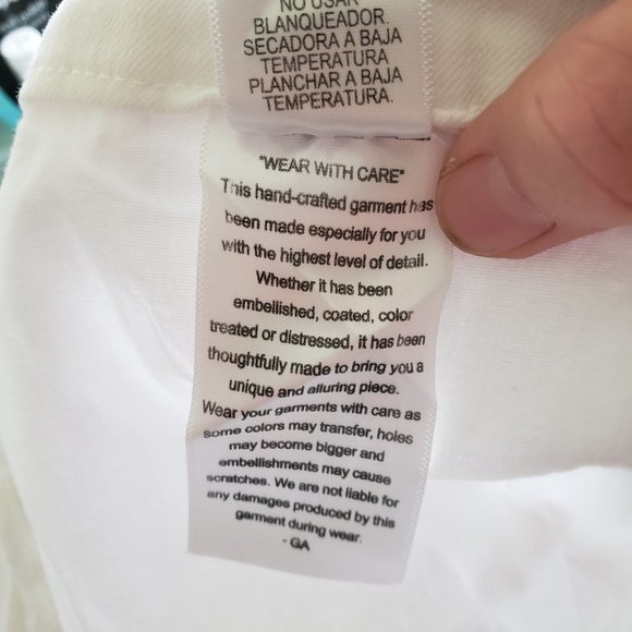 Good American Good Legs Crop Cascade Hem Jeans - Picture 12 of 14